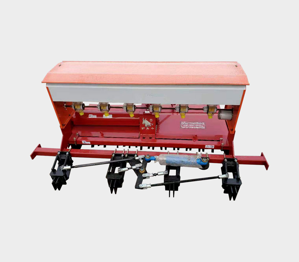 18款輕型三壟旋耕機(jī)（帶肥箱調(diào)壟大?。┻m合60-90馬力拖拉機(jī)